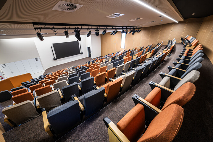 New Format for Honors Assembly Leaves Students Scratching Their Heads.